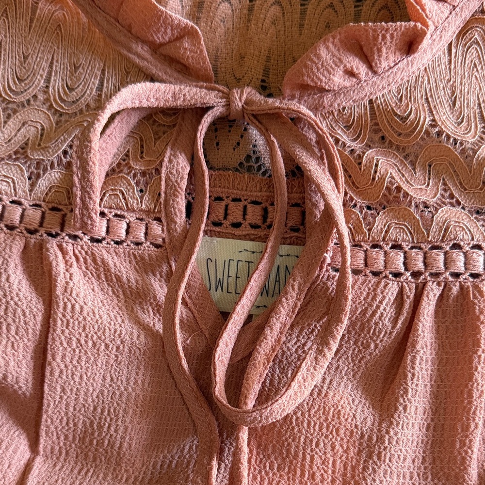 Sweet Wanderer Peach Lace Detail Top - Picture 6 of 10